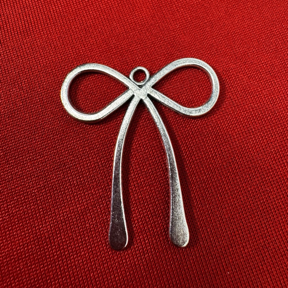 Silver‎ Tone Bow Charm, Pendant